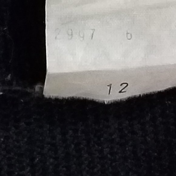 COPY - Elegant B&W Sweater Jacket/Top - Picture 11 of 13